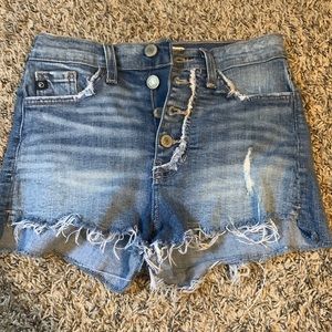 kancan blue denim jean shorts!!